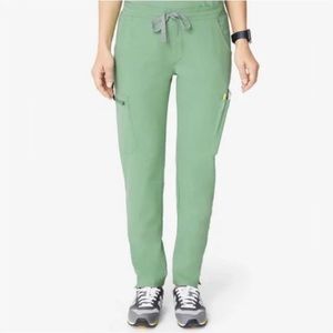 Figs jade green petite pants small